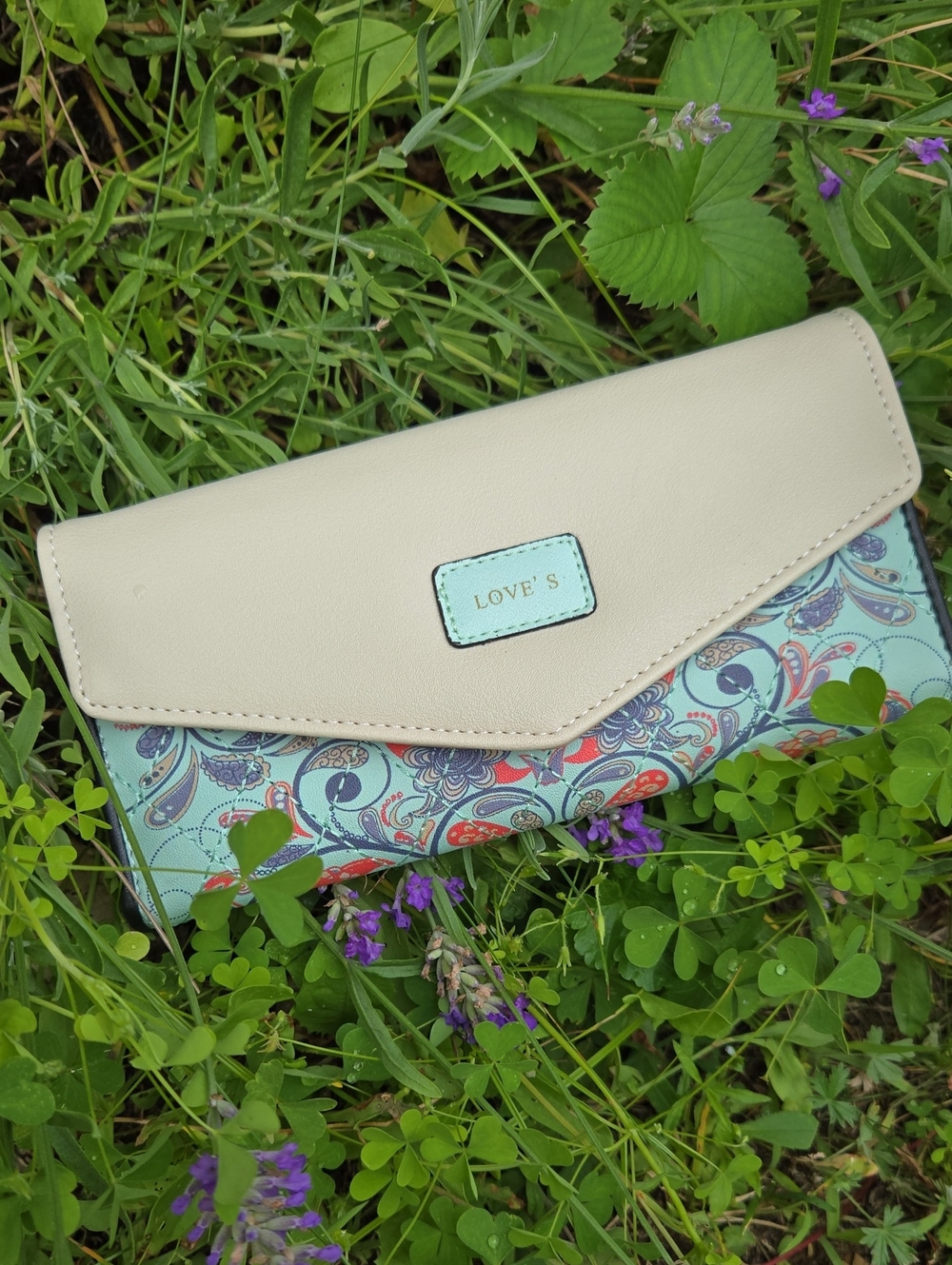 Love Cream and Mint Paisley Flap Wallet